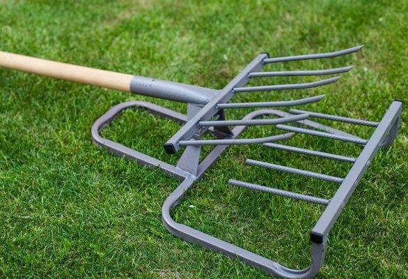 Чудо-лопата «Крот»: особенности и преимущества использования садового инструмента с фото
